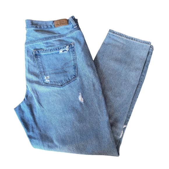 American Eagle Mom Jeans Size 10 - Picture 1 of 8